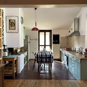 https://grande-appartamento-in-area-storica-di-bergamo.it-lombardy.com