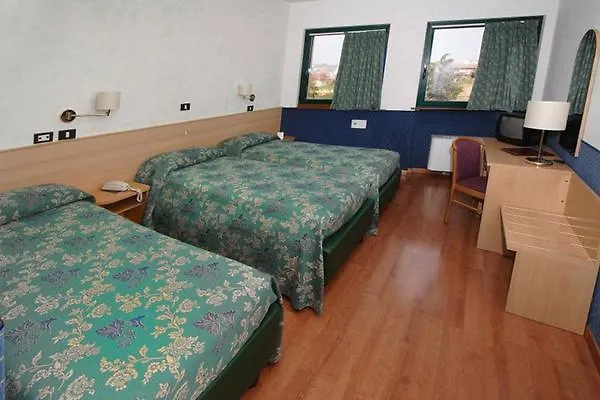 ***  Hotel Porta Palio Верона Италия