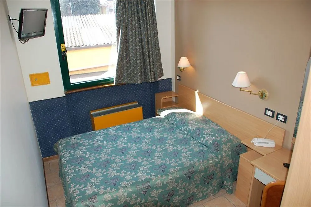 Hotel Porta Palio Верона Италия